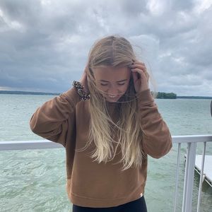 Meet your Posher, Andie